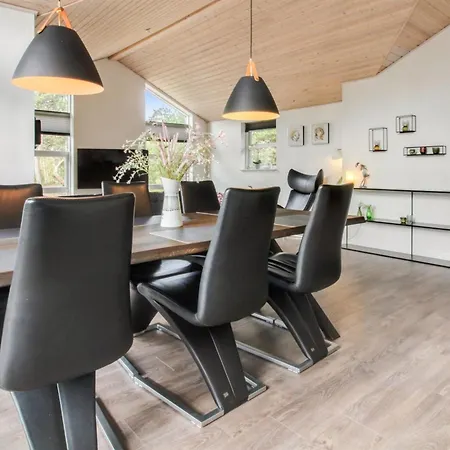Nauka - 2-3km From The Sea By Interhome *