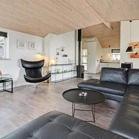 펜션 Nauka - 2-3km From The Sea By Interhome *